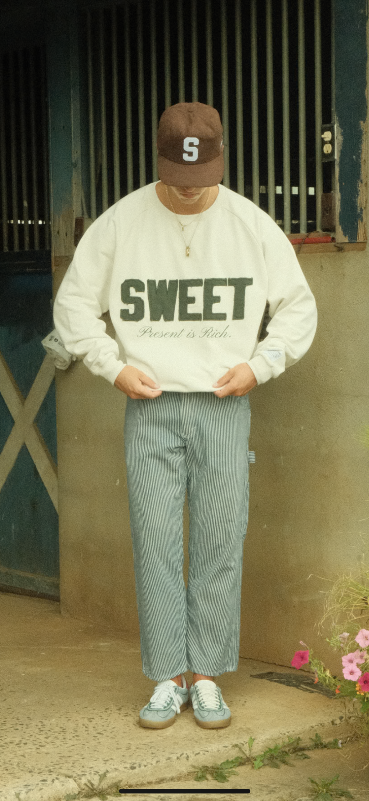 'SWEET CREWNECK'