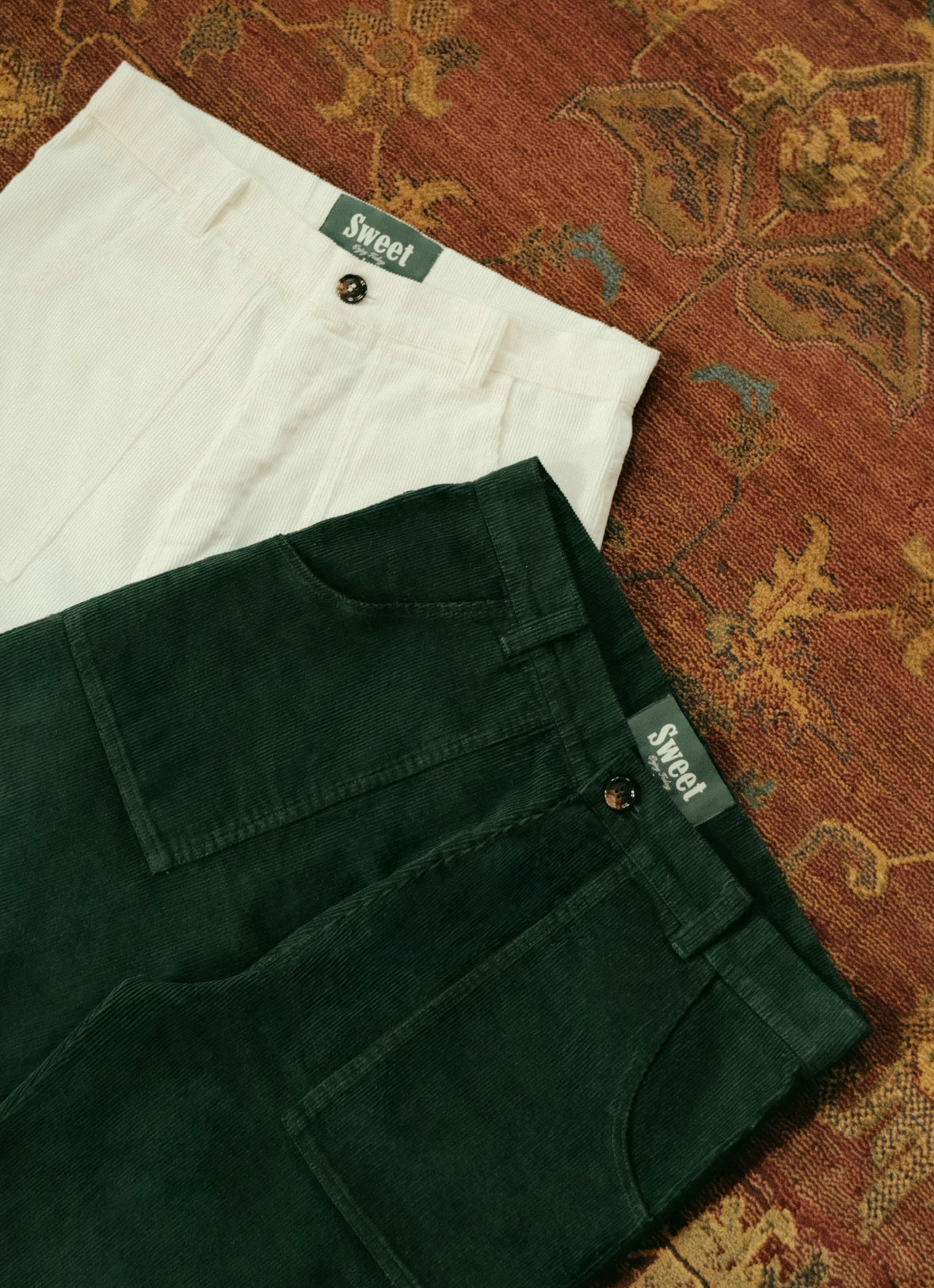 'SWEET EMERALD CORDUROY PANTS'