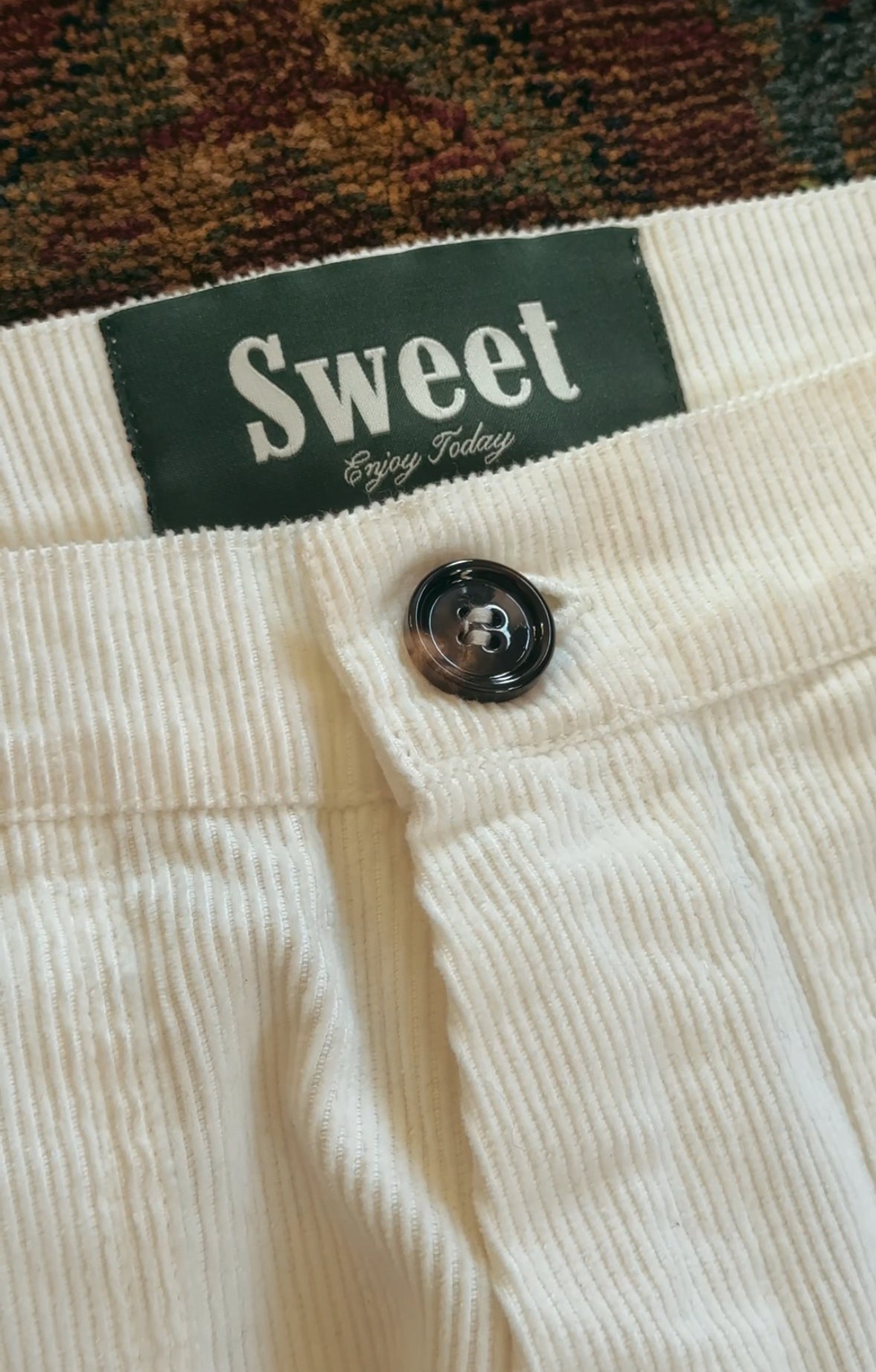 'SWEET OFF-WHITE CORDUROY PANTS'
