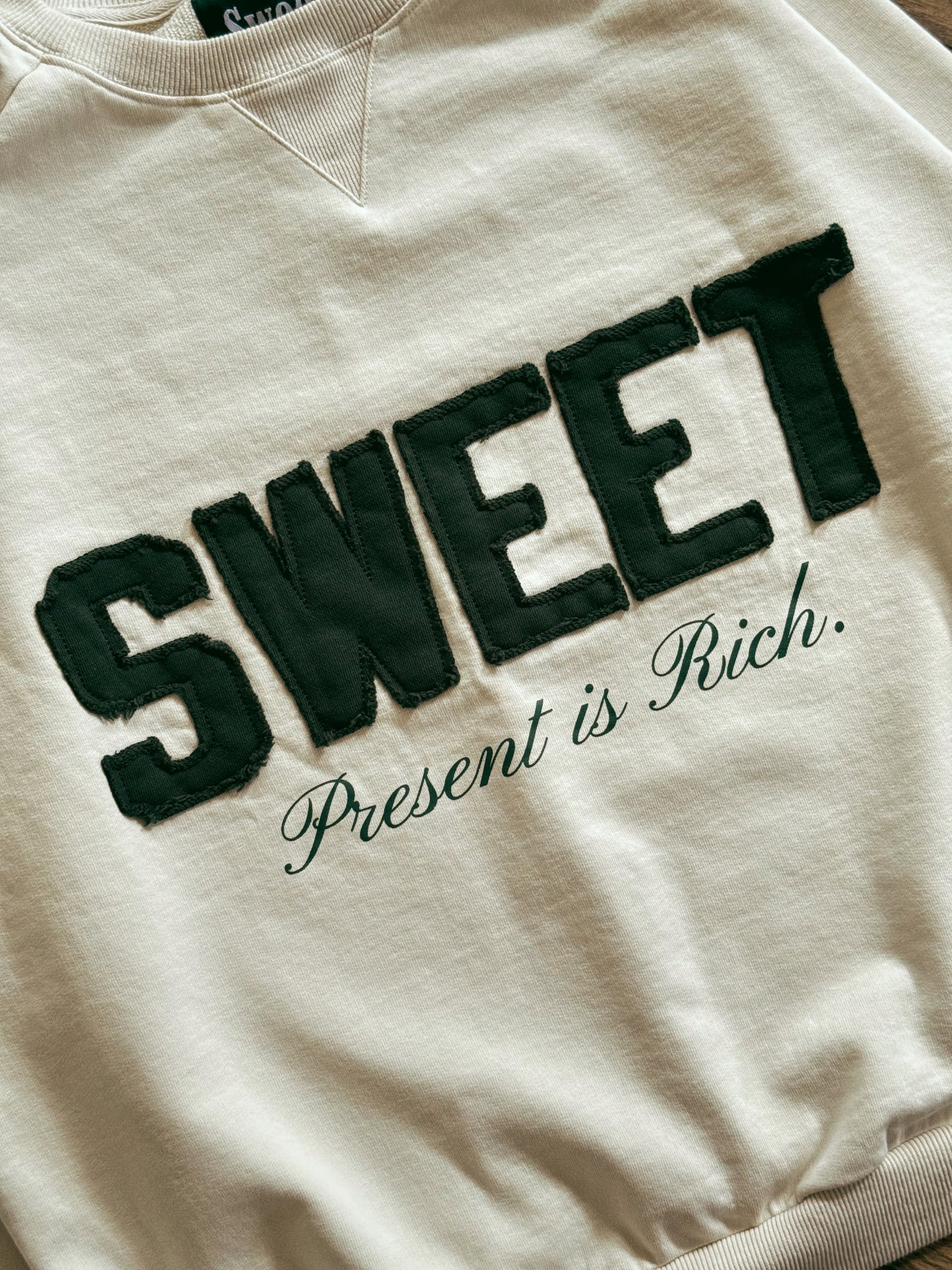 'SWEET CREWNECK'