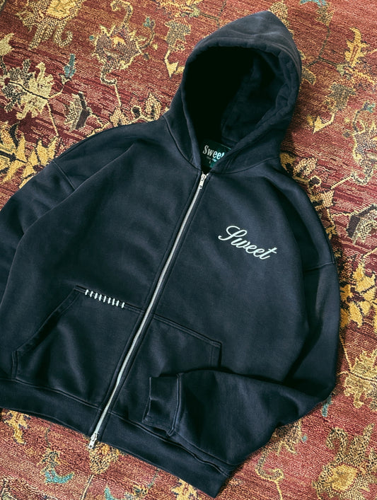'SWEET AGED BLACK ZIP-UP'