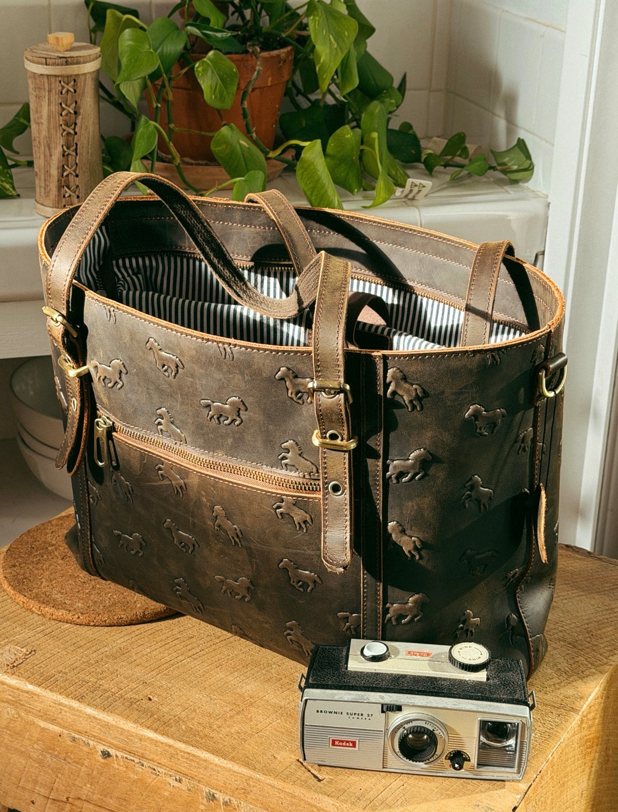SWEET HORSE LEATHER TOTE BAG