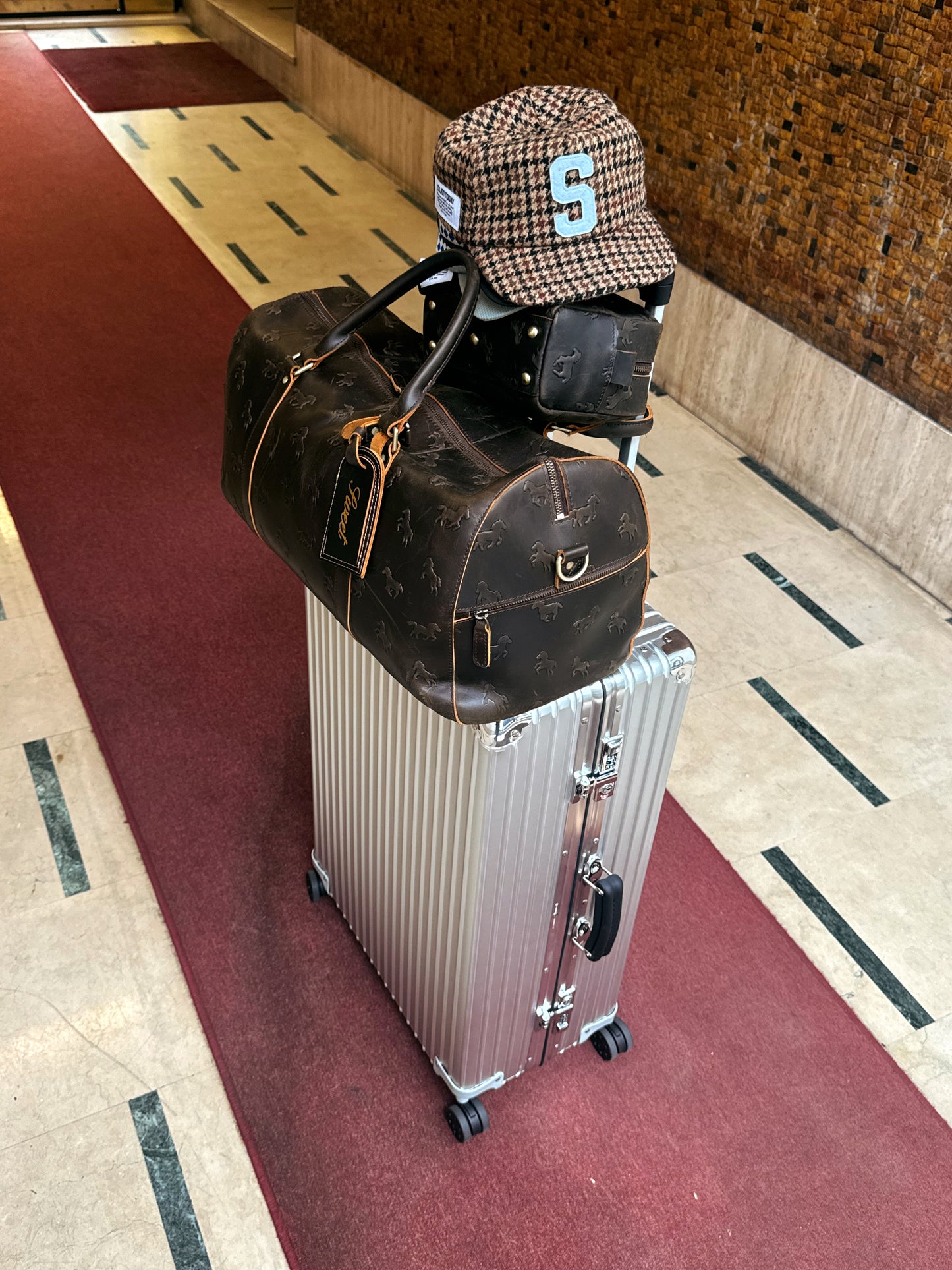 'SWEET HORSE LEATHER TRAVEL BAG'