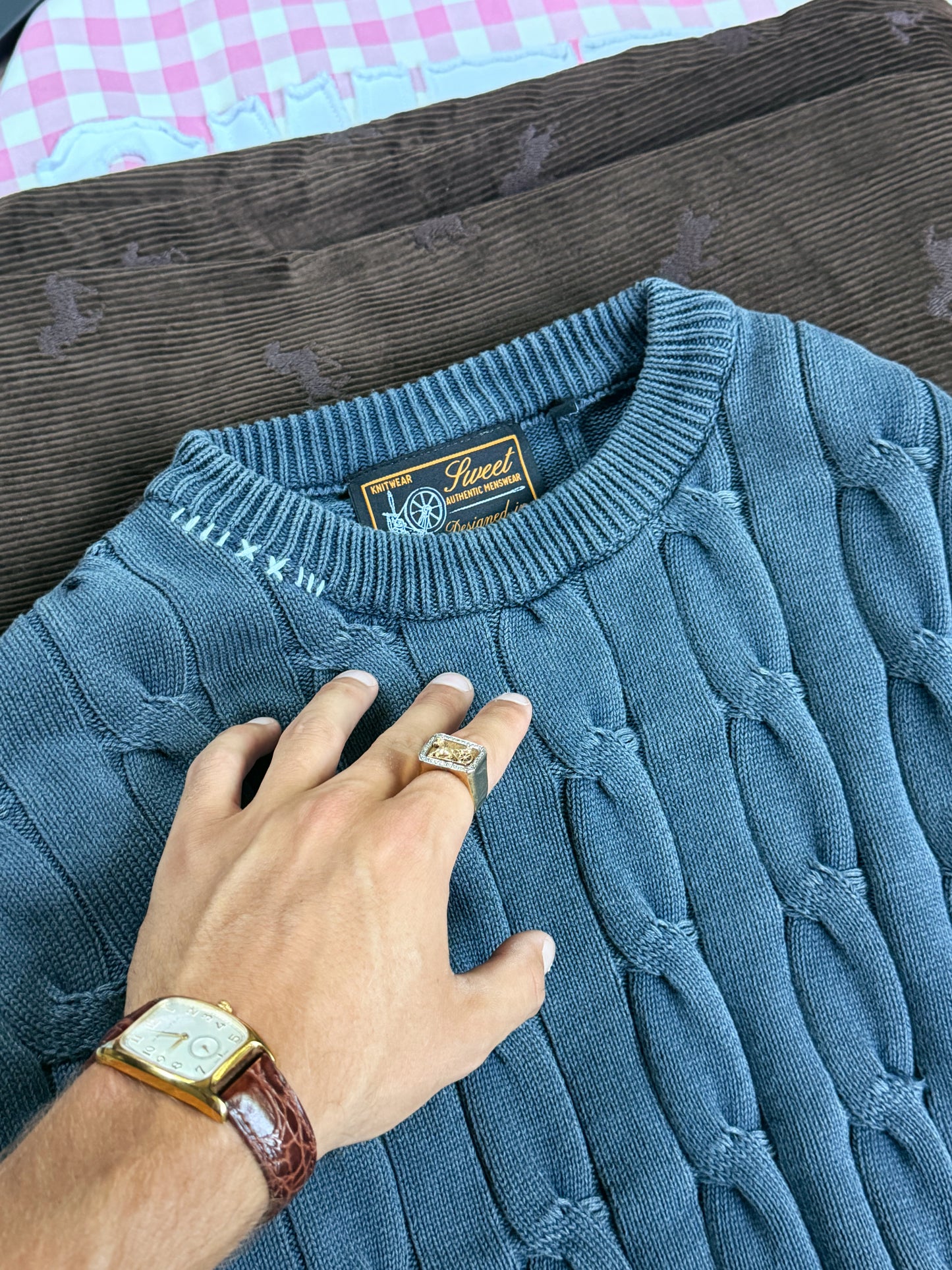 SWEET AGED NAVY CABLE KNIT