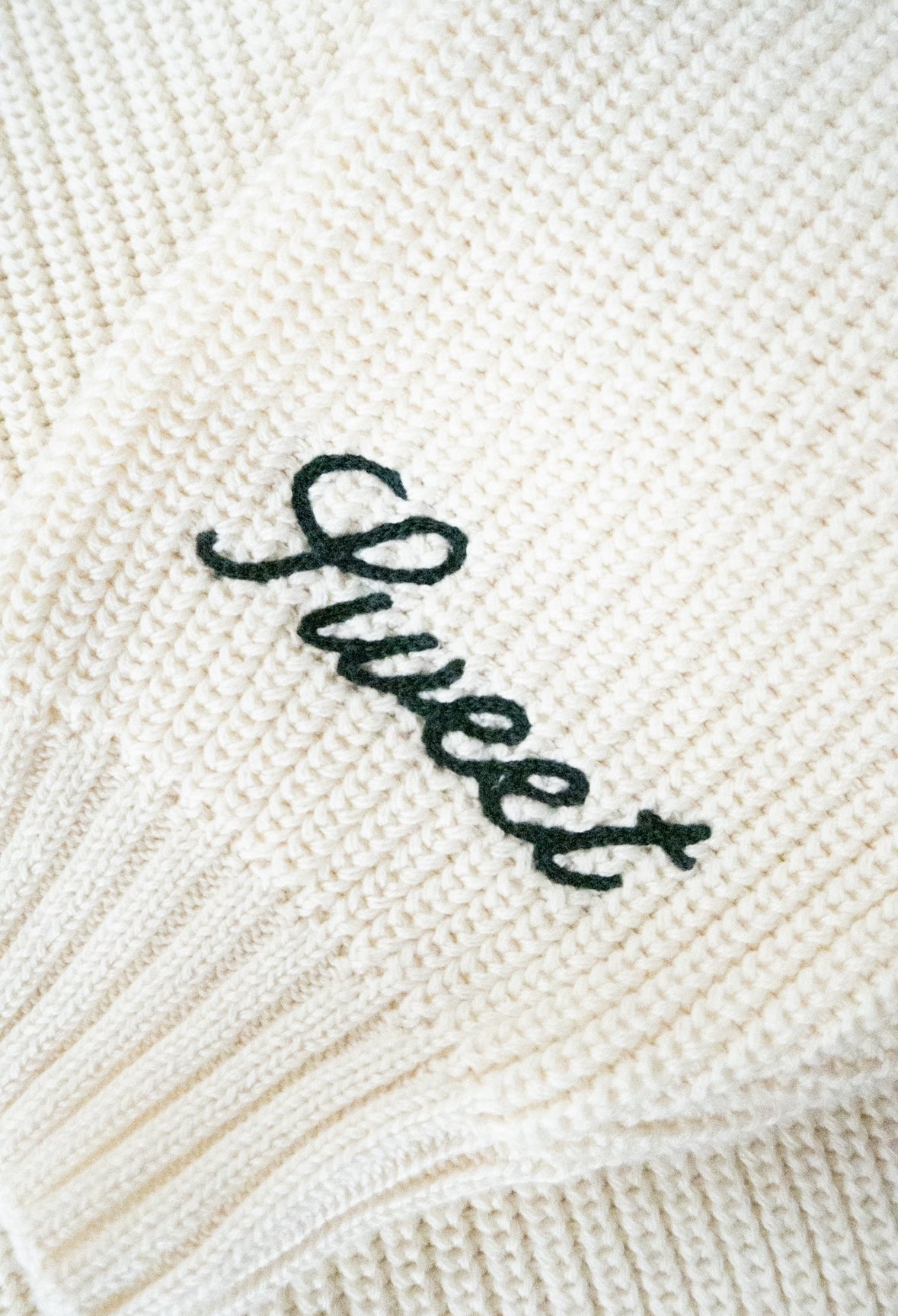 'SWEET OFF-WHITE KNITWEAR'