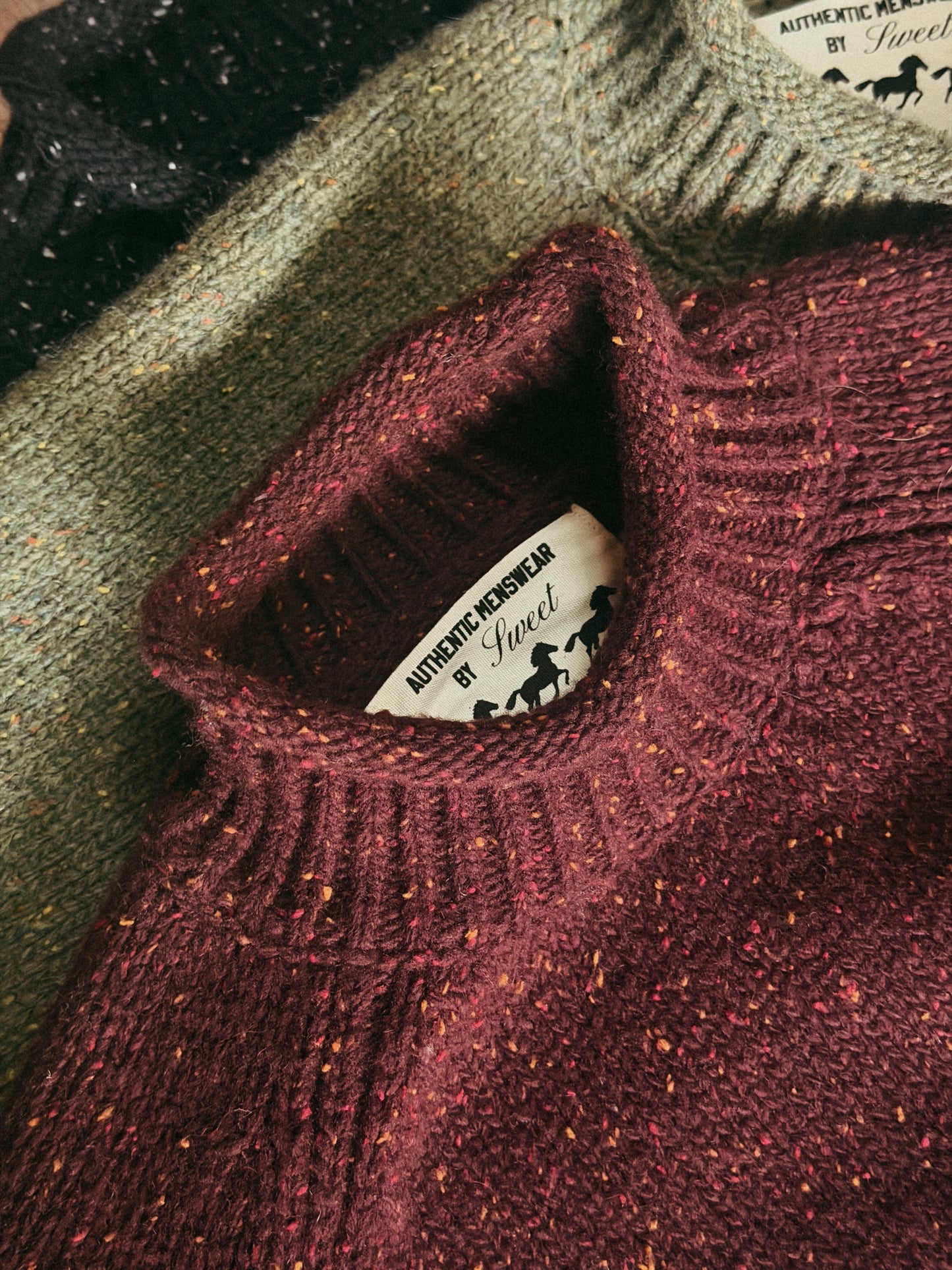 JERSEI DE CUELLO ALTO SWEET WOOL - BURDEOS