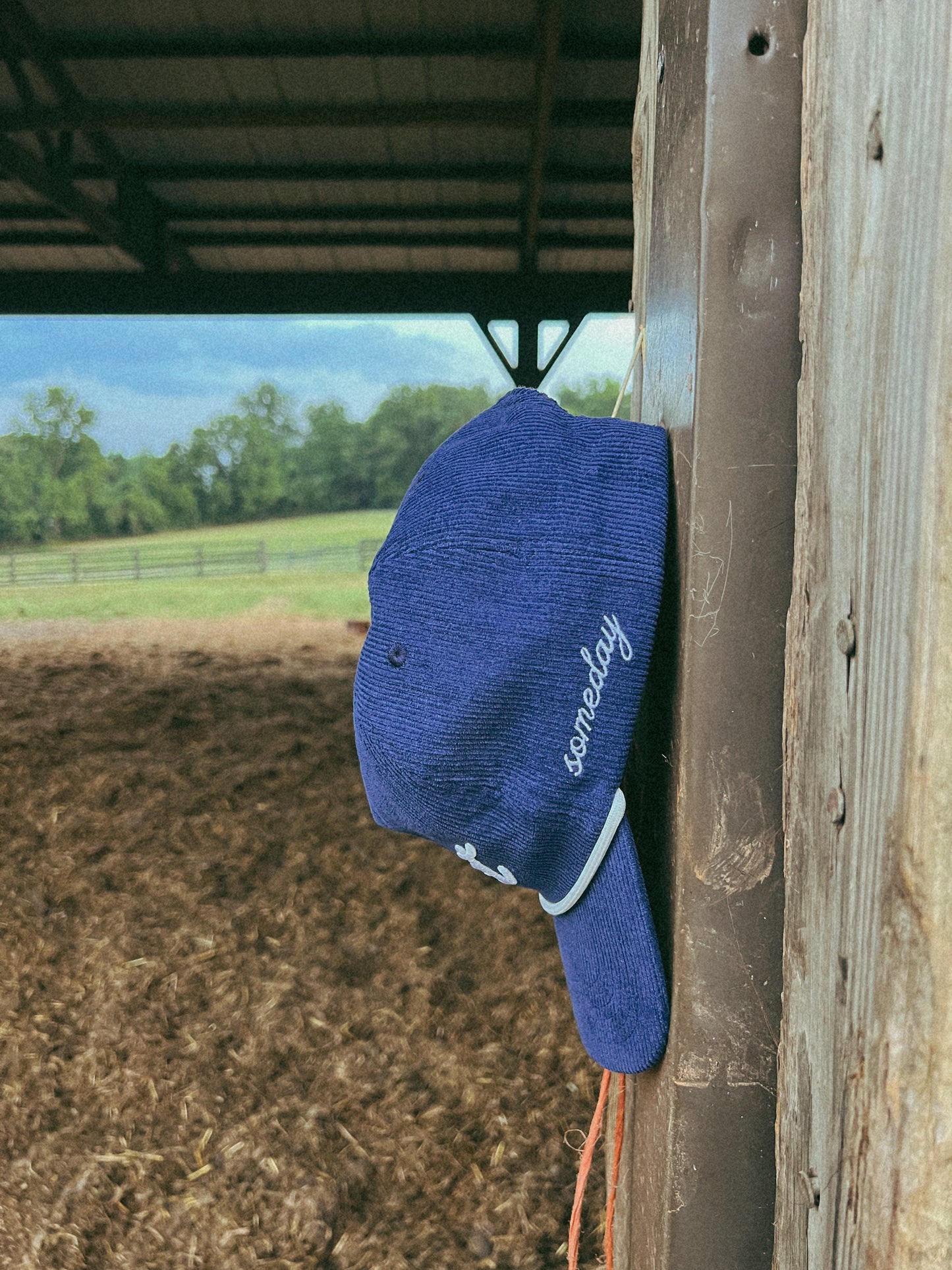 'SWEET NAVY CORDUROY'